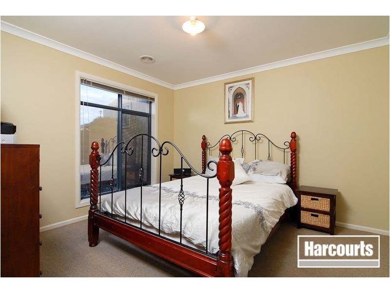 20 Golden Way, Skye VIC 3977