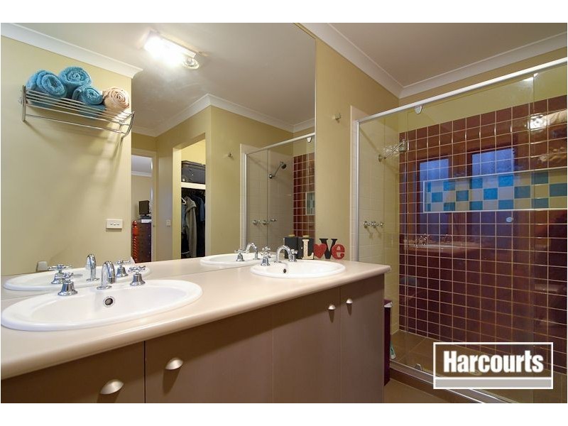 20 Golden Way, Skye VIC 3977