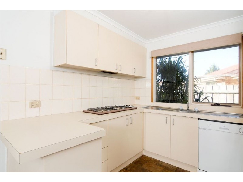 18 Kent Court, Cranbourne North VIC 3977