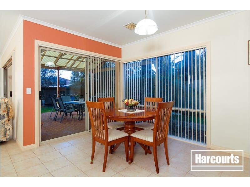 6 Opal Court, Skye VIC 3977