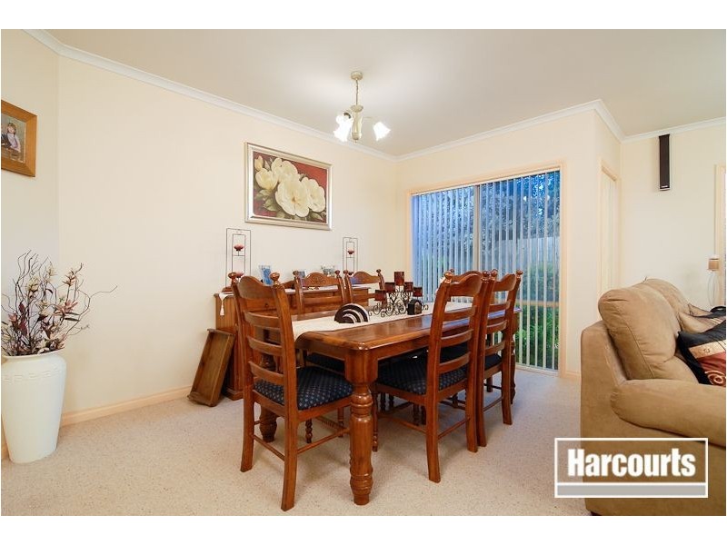 6 Opal Court, Skye VIC 3977