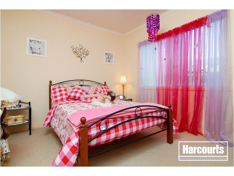 6 Opal Court, Skye VIC 3977