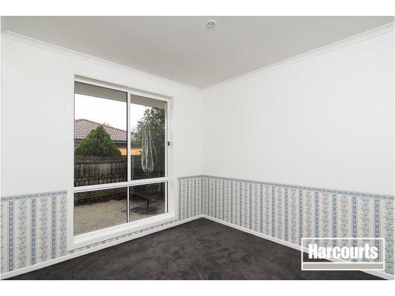 8 Cobblestone Avenue, Narre Warren South VIC 3805