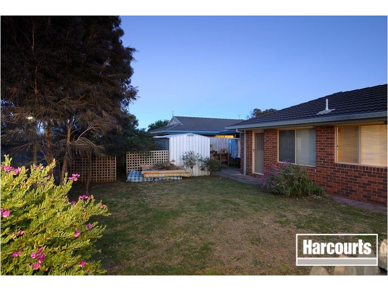 2 Glynlea Crescent, Skye VIC 3977