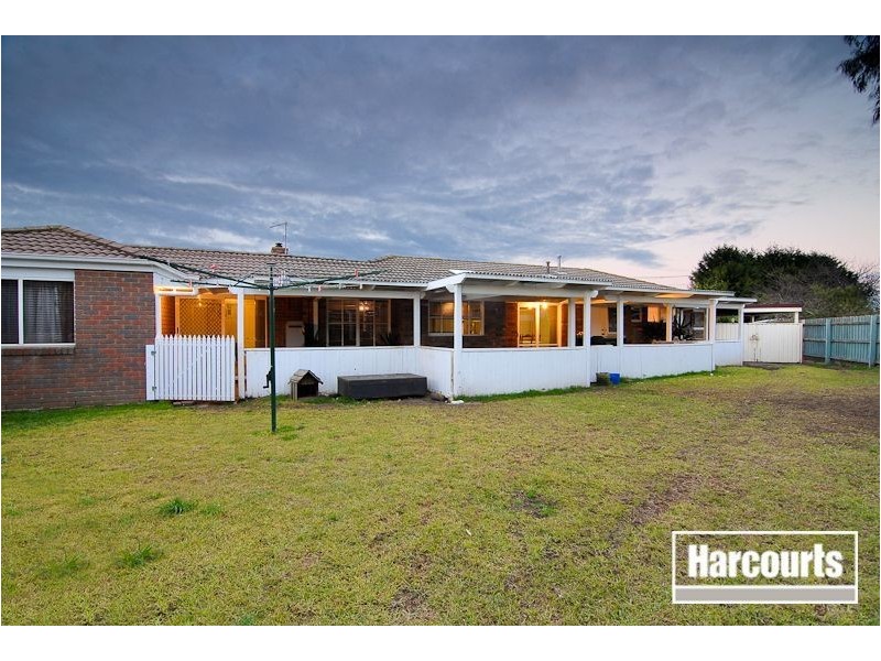 3 Petrel Court, Carrum Downs VIC 3201