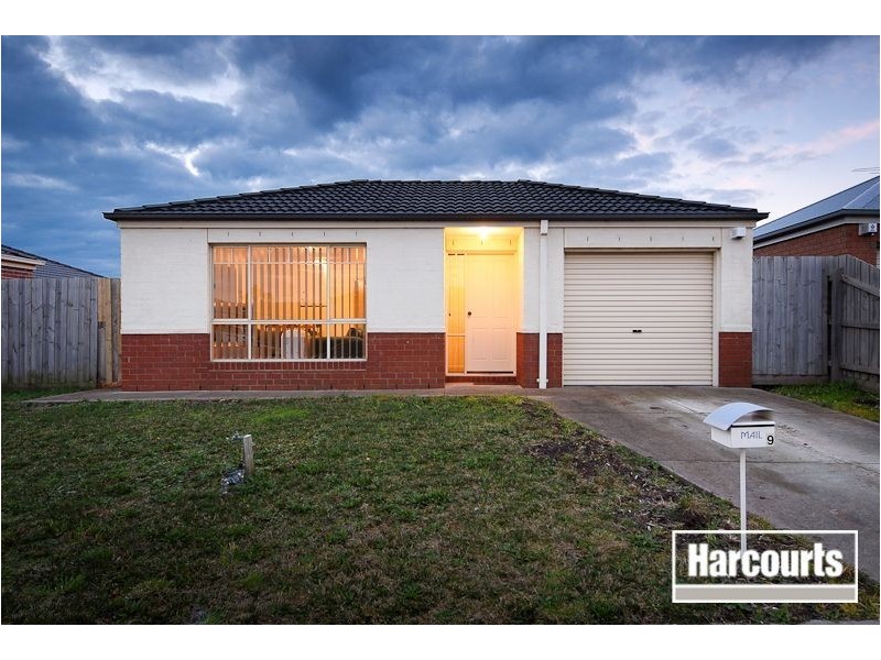 9 Vivi Court, Skye VIC 3977
