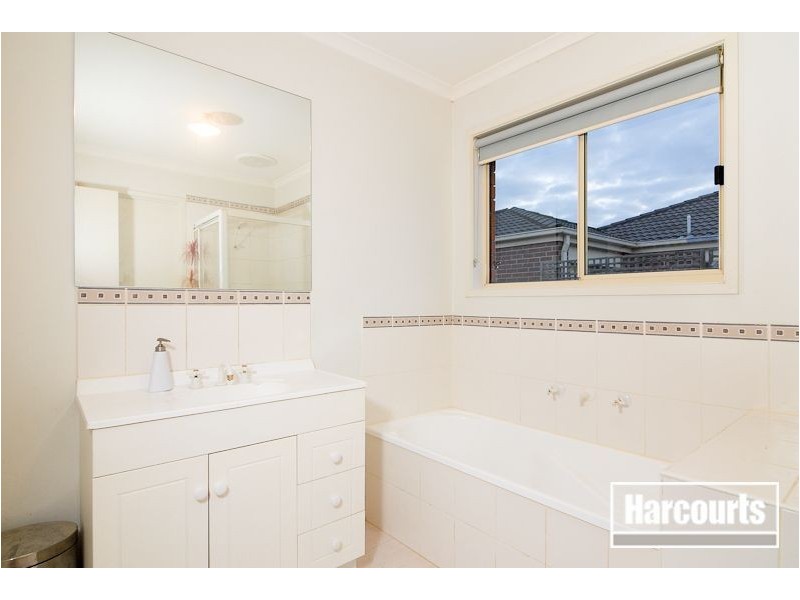 9 Vivi Court, Skye VIC 3977