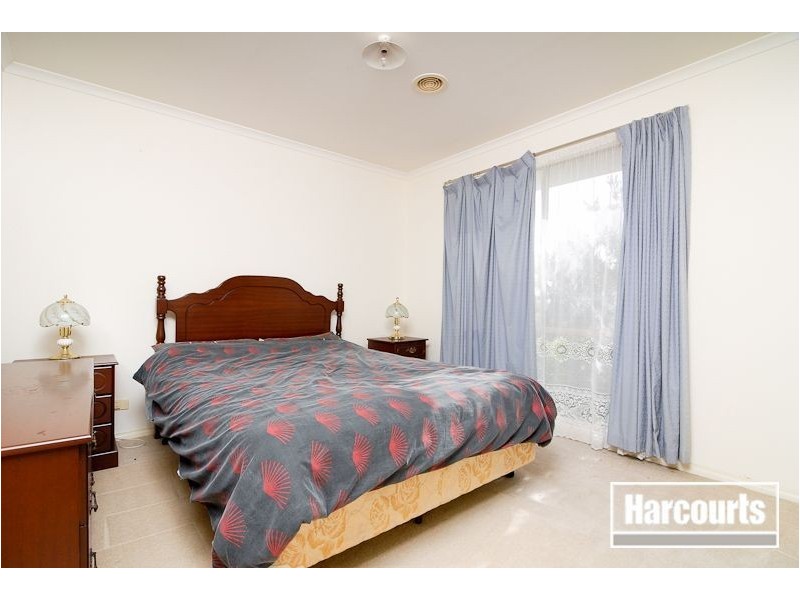 8 Nicholas Court, Carrum Downs VIC 3201