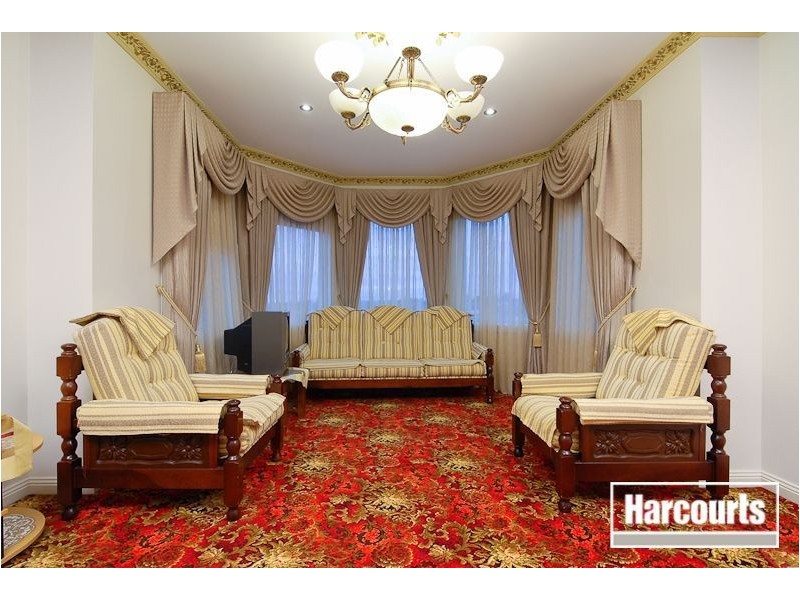 17 Diamond Parade, Skye VIC 3977