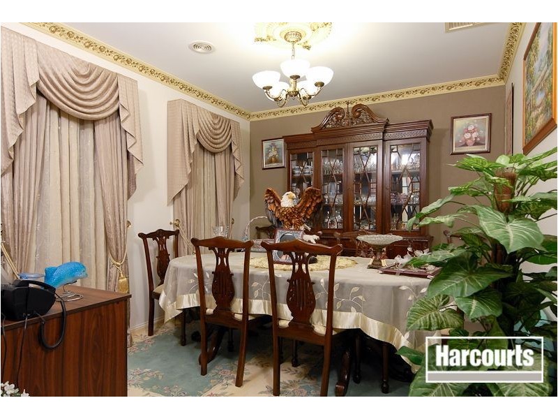 17 Diamond Parade, Skye VIC 3977