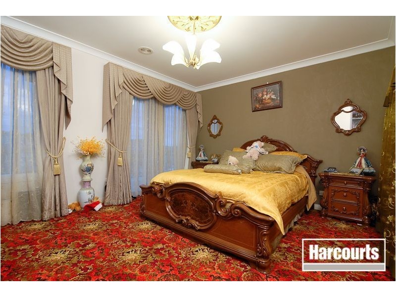 17 Diamond Parade, Skye VIC 3977