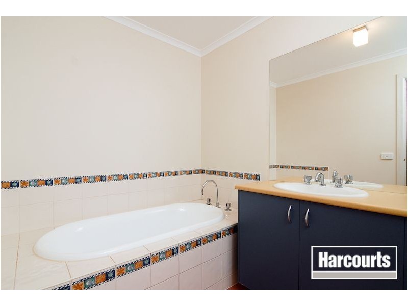 28 Edinburgh Drive, Skye VIC 3977
