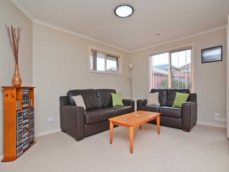 17/10 Hall Road, Carrum Downs VIC 3201