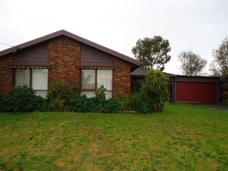 6 Loretta Street, Carrum Downs VIC 3201