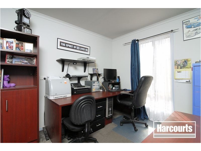 30 McGowan Drive, Skye VIC 3977