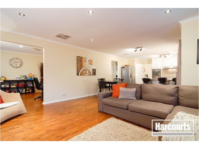 9 Munday Court, Skye VIC 3977