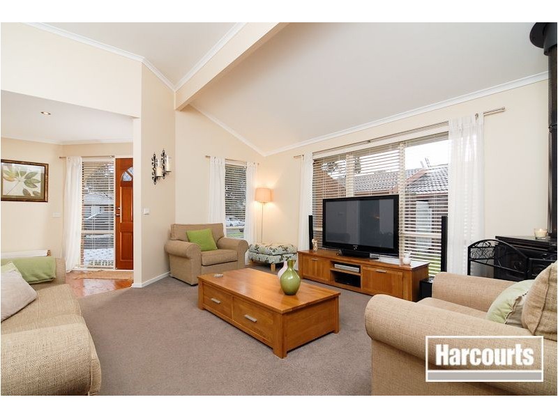 9 Munday Court, Skye VIC 3977