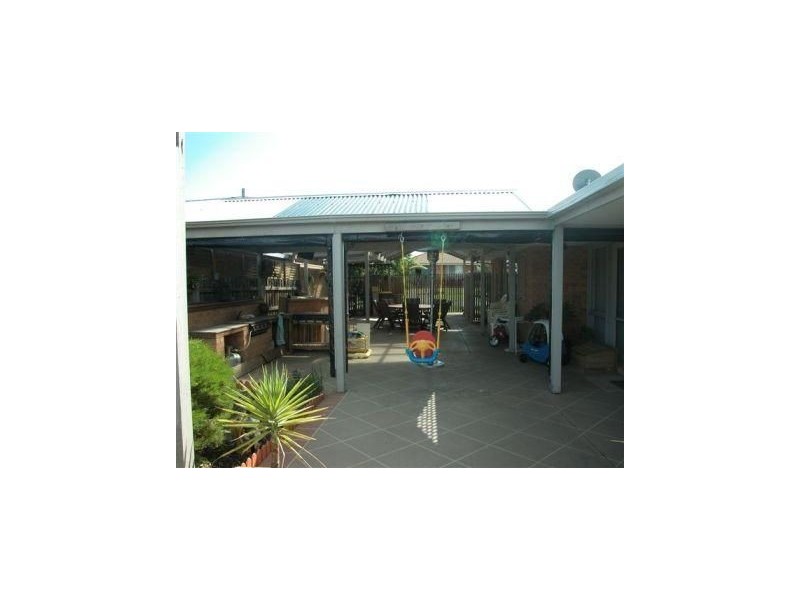 10 Rodney Court, Skye VIC 3977