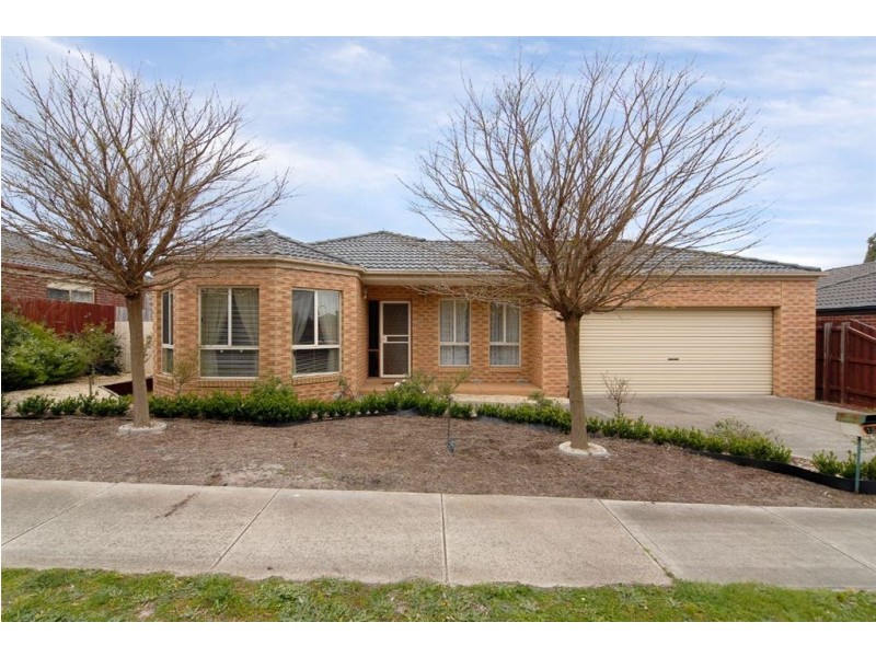 15 Clancy Crescent, Carrum Downs VIC 3201