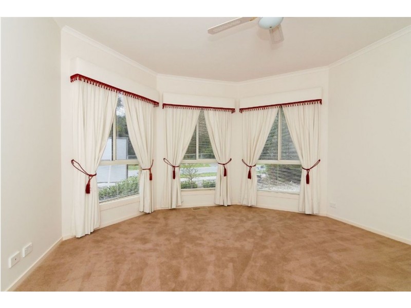 15 Clancy Crescent, Carrum Downs VIC 3201