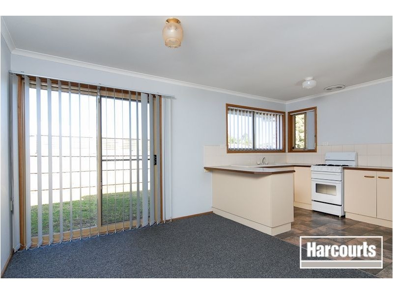 2/37 Broderick Rd, Carrum Downs VIC 3201