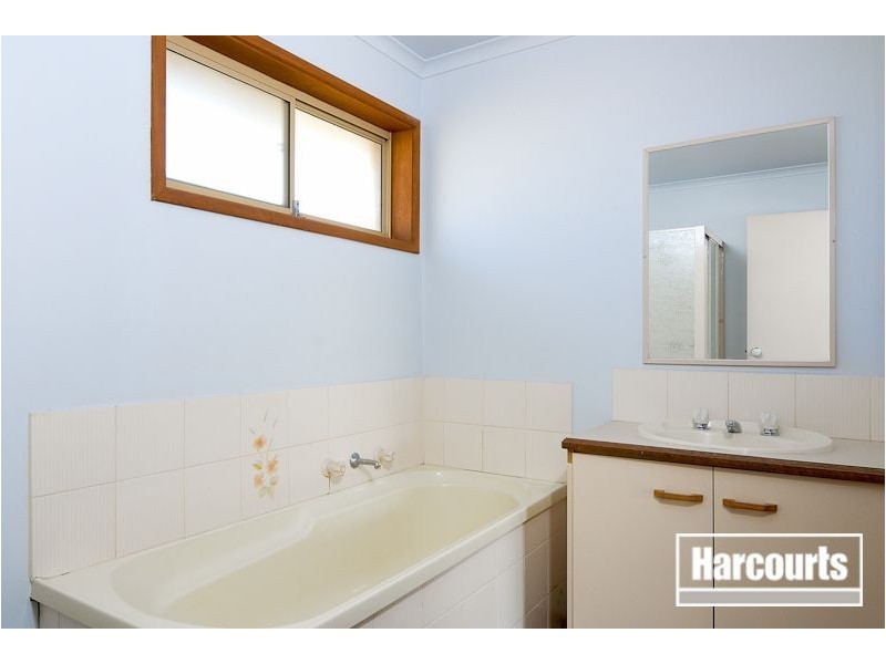 2/37 Broderick Rd, Carrum Downs VIC 3201