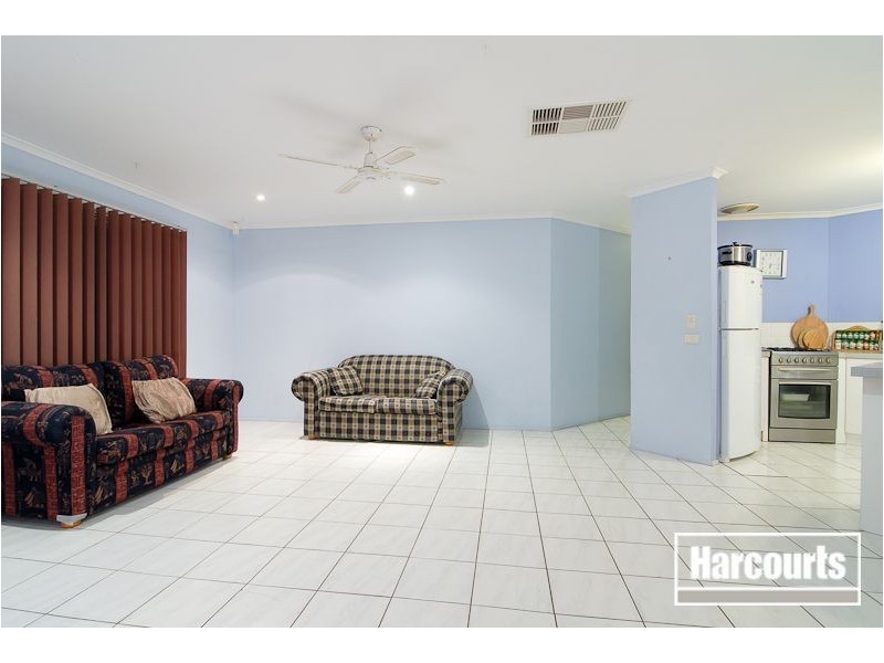 4 Raquel Court, Carrum Downs VIC 3201