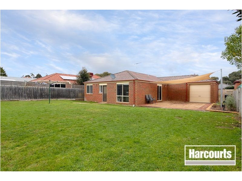 14 Captain Cook Close, Skye VIC 3977