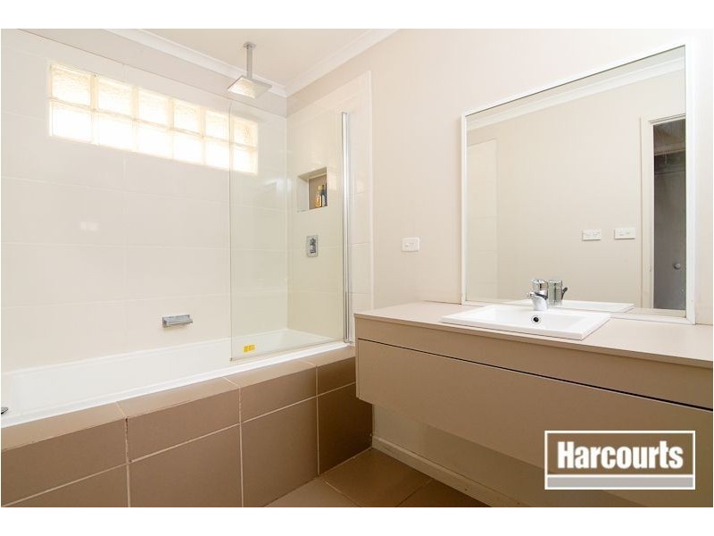 10 Rocklea Crescent, Skye VIC 3977