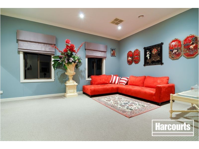 1 Golden Way, Skye VIC 3977