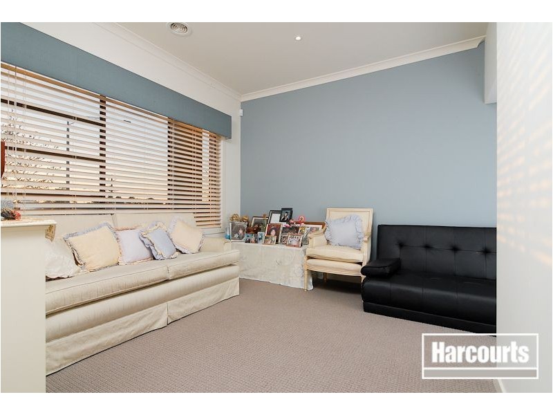 1 Golden Way, Skye VIC 3977