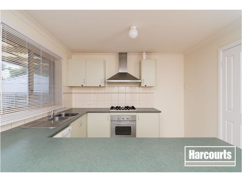 13 Minka Place, Skye VIC 3977