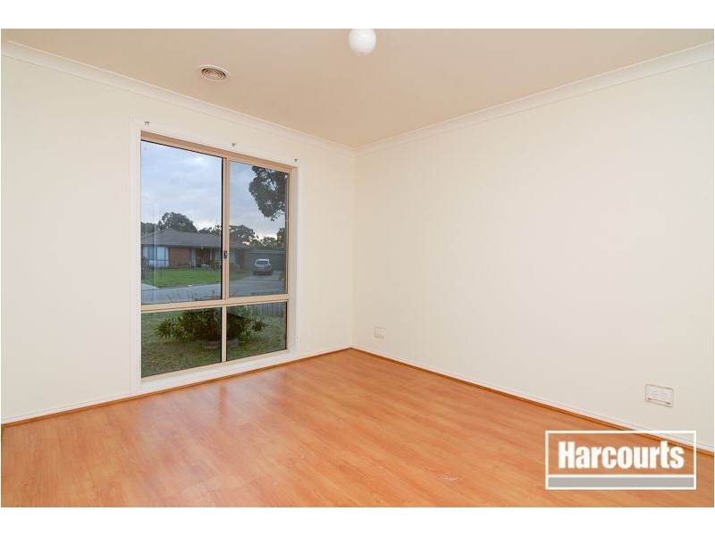 13 Minka Place, Skye VIC 3977