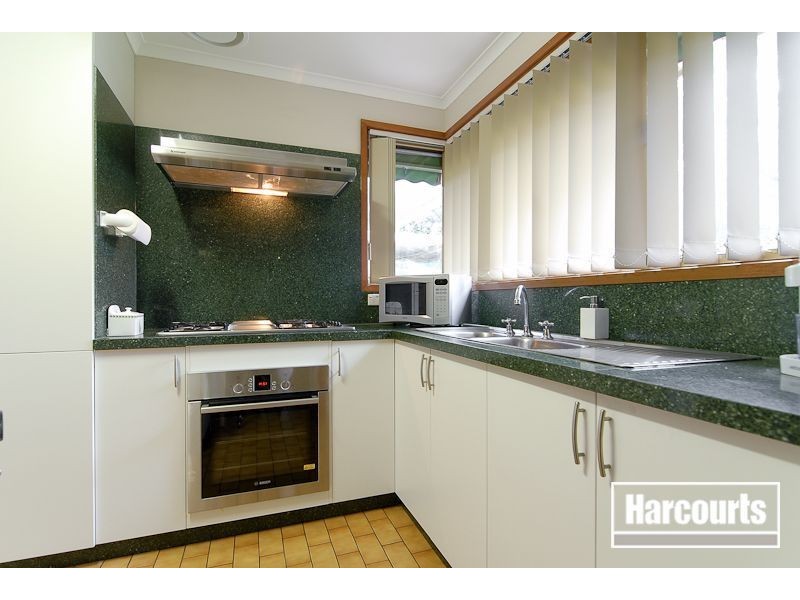 140 Lyrebird Drive, Carrum Downs VIC 3201