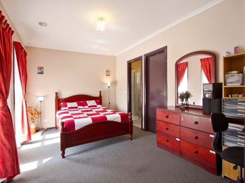 12a Broderick Road, Carrum Downs VIC 3201