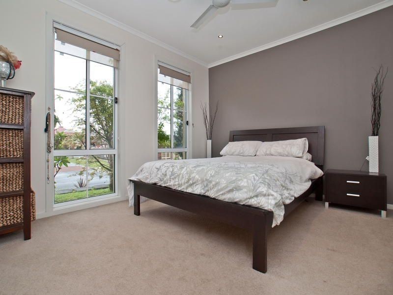 21 Sandalwood Grove, Carrum Downs VIC 3201