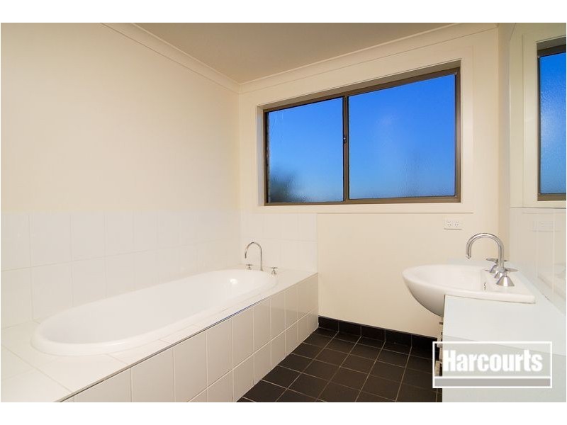 1 Golden Way, Skye VIC 3977