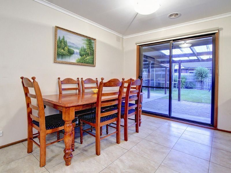 4 Swan Court, Carrum Downs VIC 3201