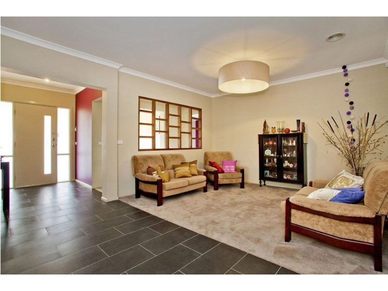 89 Sandhurst Boulevard, Sandhurst VIC 3977