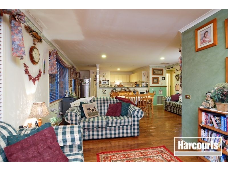 12 Streeton Court, Skye VIC 3977