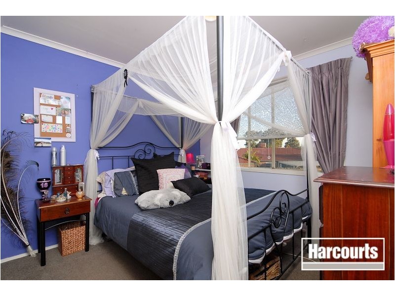 12 Streeton Court, Skye VIC 3977