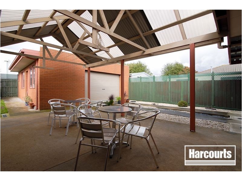 24 Athenium Court, Carrum Downs VIC 3201