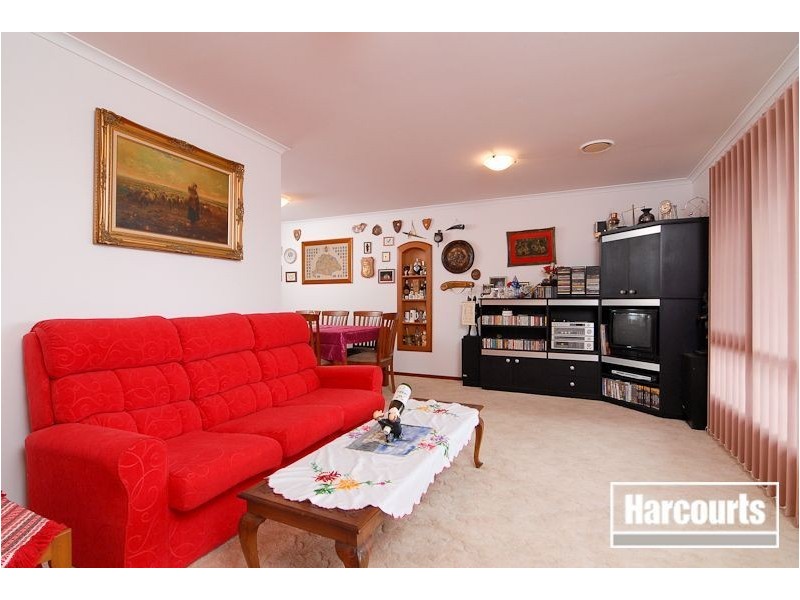 24 Athenium Court, Carrum Downs VIC 3201