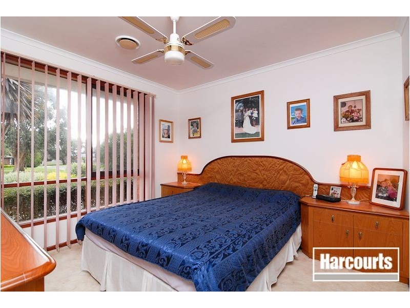 24 Athenium Court, Carrum Downs VIC 3201