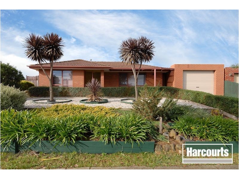 24 Athenium Court, Carrum Downs VIC 3201