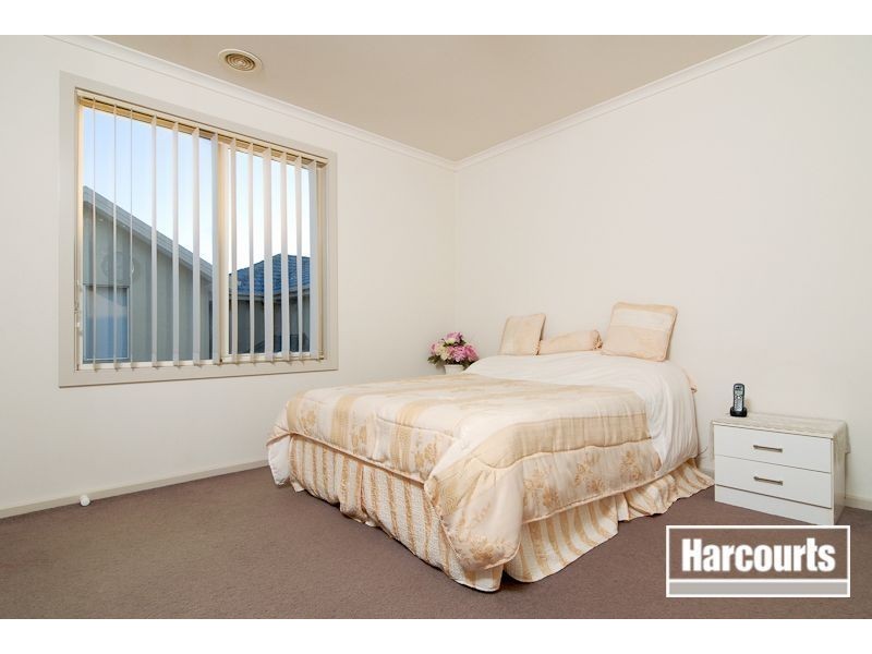10/10 Hall Road, Carrum Downs VIC 3201