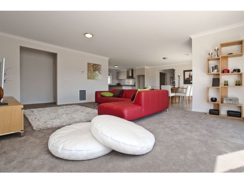 55 Tobin Way, Lyndhurst VIC 3975