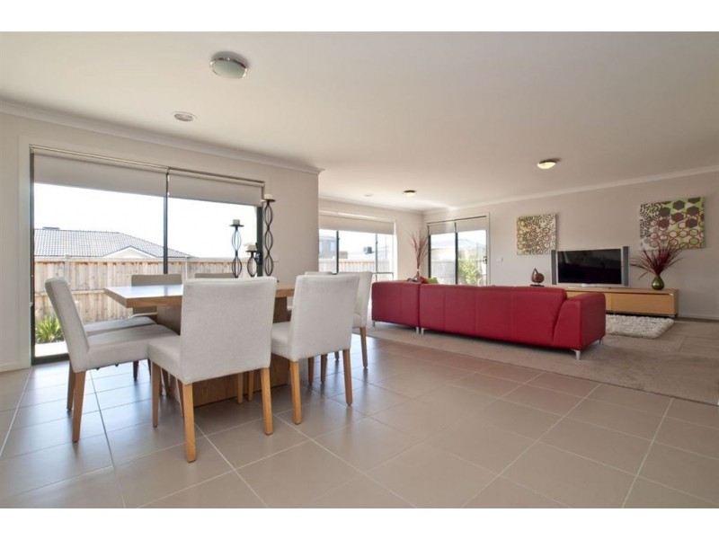 55 Tobin Way, Lyndhurst VIC 3975