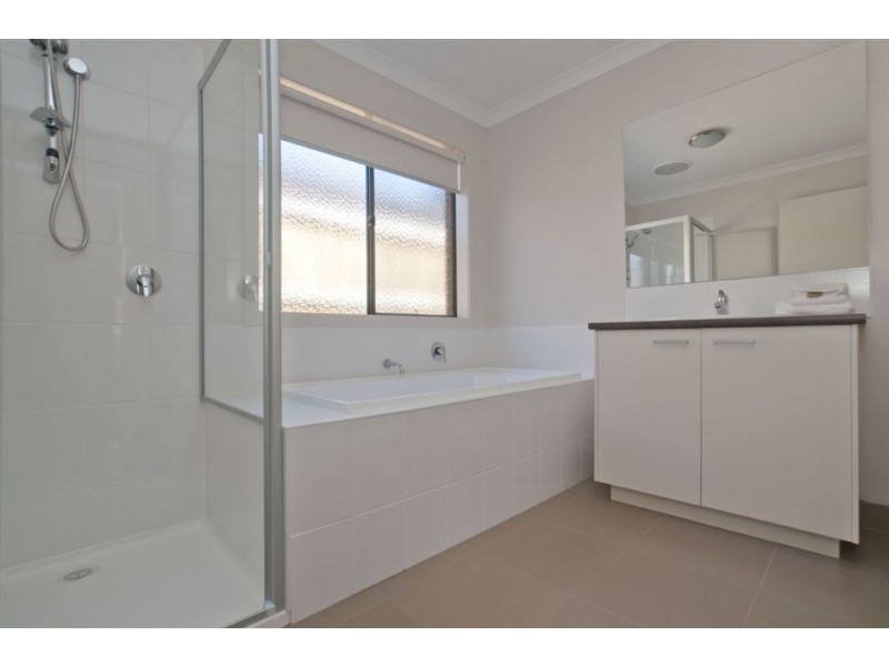 55 Tobin Way, Lyndhurst VIC 3975