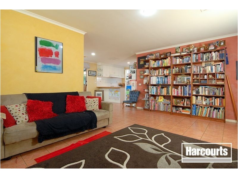 11 Belmont Avenue, Carrum Downs VIC 3201